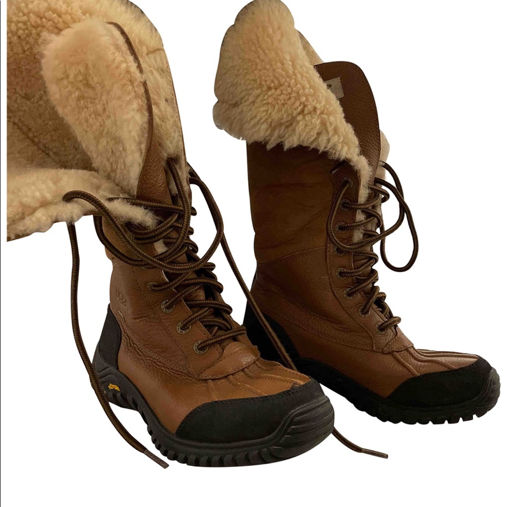 Tall Adirondack uggs size 6